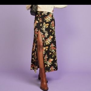 reformation zoe skirt summer soiree floral fruit print maxi slit vintage petite